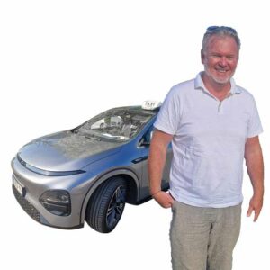 Johann, chauffeur Allo Taxi Étampes avec son véhicule